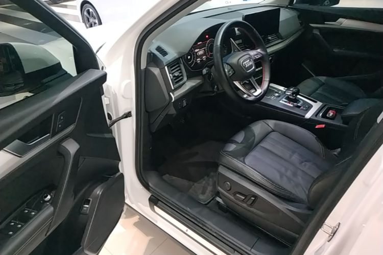 Used Audi Q5L 2020 Updated 40 TFSI Prestige Fashion Edition Driver Seat