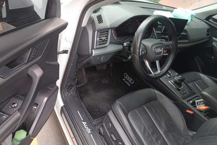 Used Audi Q5L 2020 Updated 40 TFSI Prestige Fashion Edition Driver Seat
