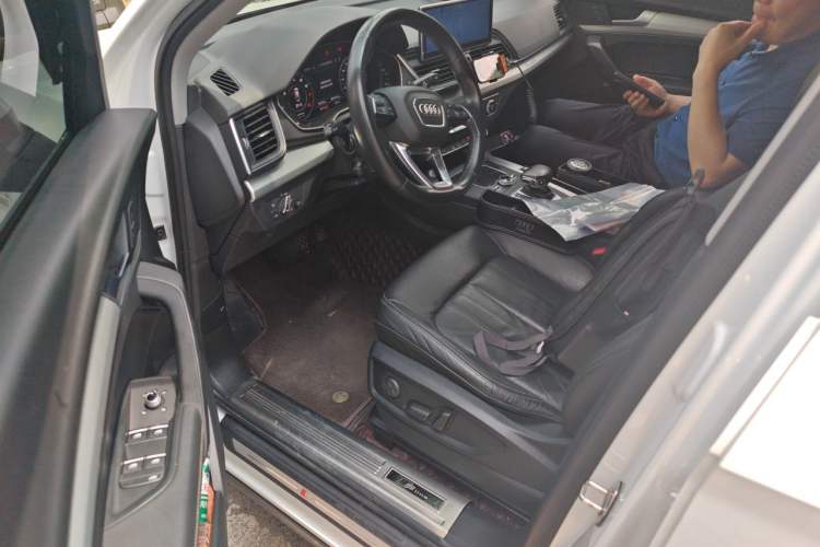 Used Audi Q5L 2020 40 TFSI Prestige Edition Driver Seat