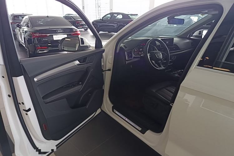 Used Audi Q5L 2020 45 TFSI Prestige Fashion Model Driver Seat