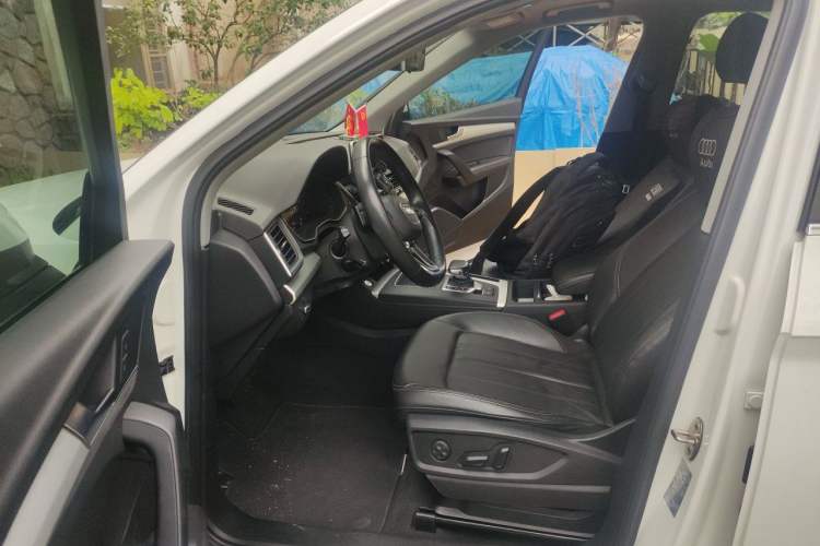Used Audi Q5L 2020 Updated 40 TFSI Prestige Fashion Edition Driver Seat