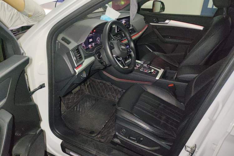 Used Audi Q5L 2020 Updated 40 TFSI Prestige Fashion Edition Driver Seat