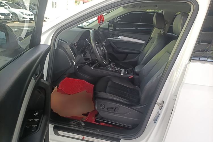 Used Audi Q5L 2020 Updated 40 TFSI Prestige Fashion Edition Driver Seat