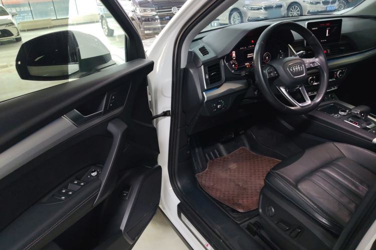 Used Audi Q5L 2020 Updated 40 TFSI Prestige Fashion Edition Driver Seat