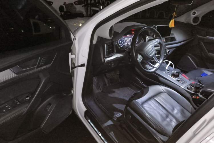 Used Audi Q5L 2020 45 TFSI Prestige Fashion Model Driver Seat