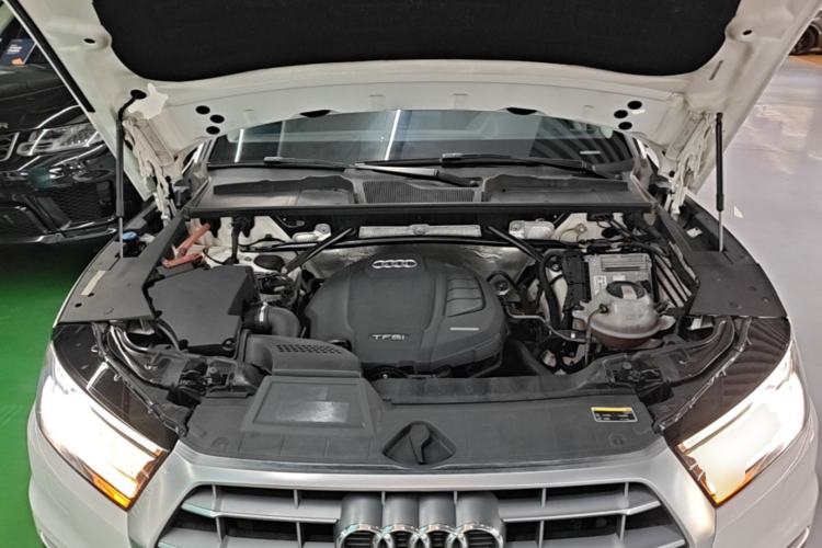 Used Audi Q5L 2020 40 TFSI Prestige Edition Engine Bay