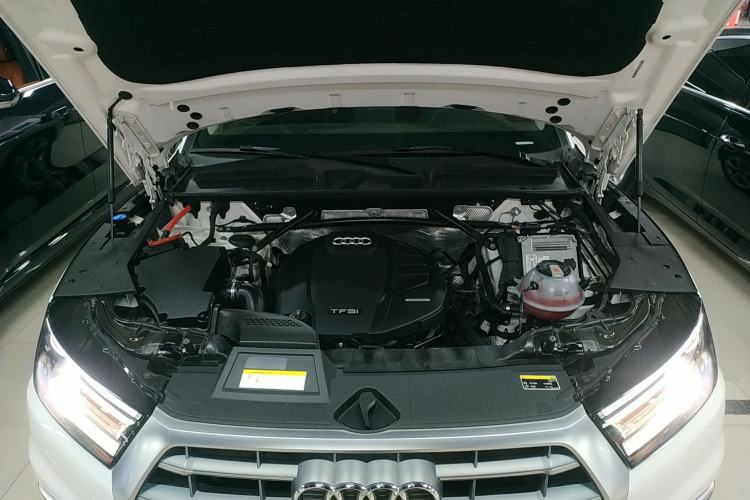 Used Audi Q5L 2020 40 TFSI Prestige Edition Engine Bay