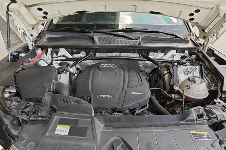 Used Audi Q5L 2020 Updated 40 TFSI Prestige Fashion Edition Engine Bay