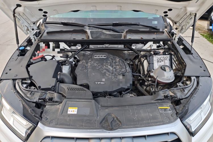 Used Audi Q5L 2020 45 TFSI Prestige Fashion Model Engine Bay