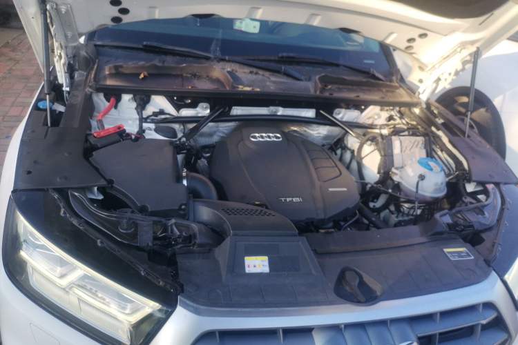 Used Audi Q5L 2020 Updated 40 TFSI Prestige Fashion Edition Engine Bay