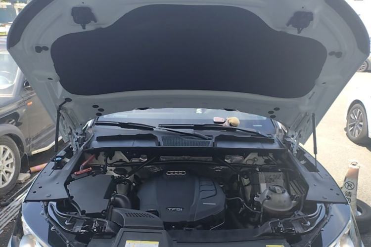 Used Audi Q5L 2020 40 TFSI Prestige Edition Engine Bay