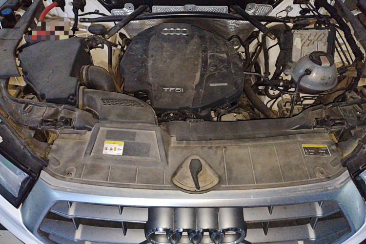 Used Audi Q5L 2020 Updated 40 TFSI Prestige Fashion Edition Engine Bay