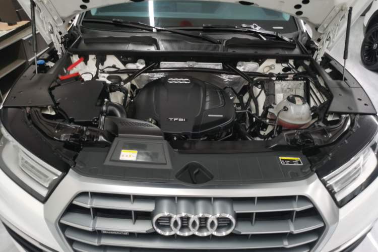 Used Audi Q5L 2020 Revised 40 TFSI Prestige Edition Engine Bay