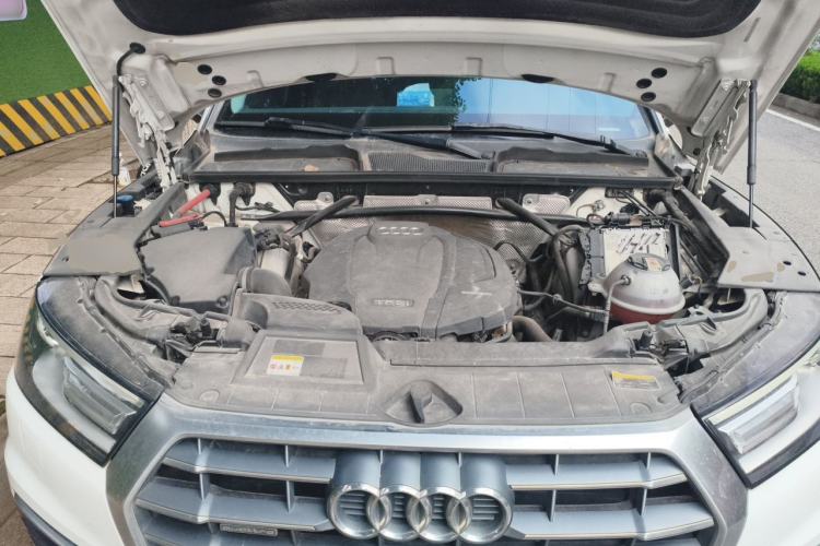 Used Audi Q5L 2020 Revised 40 TFSI Prestige Edition Engine Bay