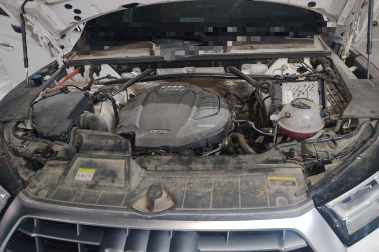 Used Audi Q5L 2020 45 TFSI Prestige Fashion Model Engine Bay