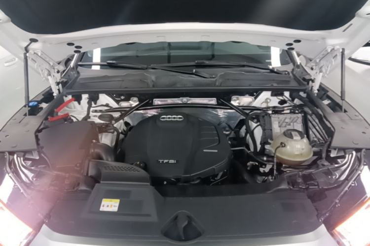 Used Audi Q5L 2020 Updated 40 TFSI Prestige Fashion Edition Engine Bay