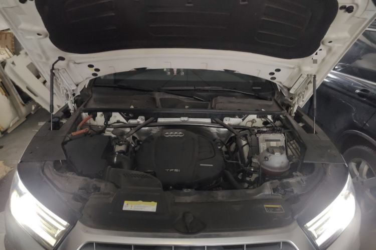 Used Audi Q5L 2020 40 TFSI Prestige Edition Engine Bay