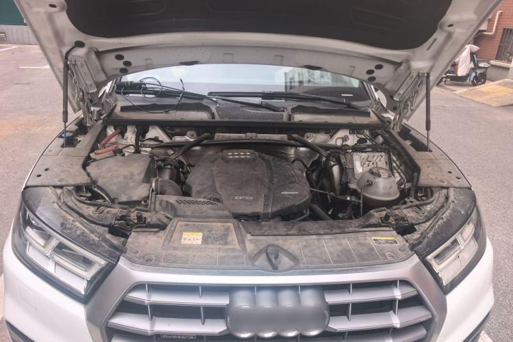 Used Audi Q5L 2020 Updated 40 TFSI Prestige Fashion Edition Engine Bay