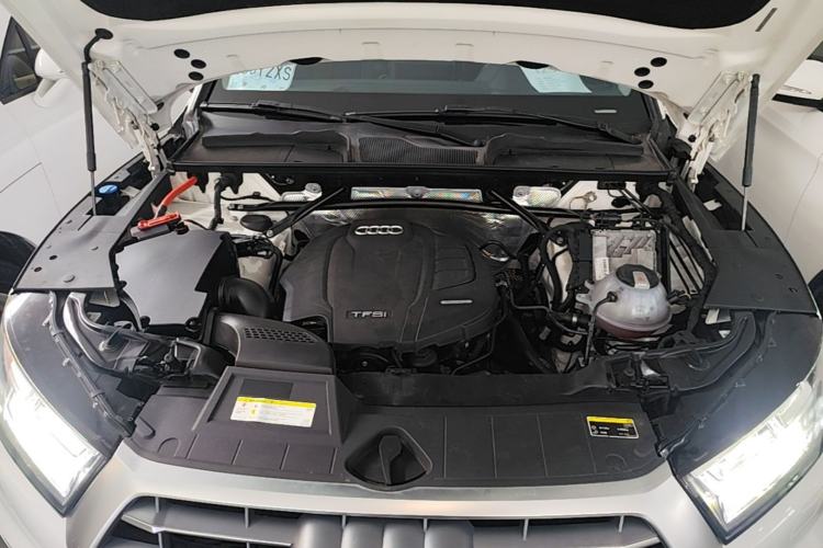 Used Audi Q5L 2020 Updated 40 TFSI Prestige Fashion Edition Engine Bay