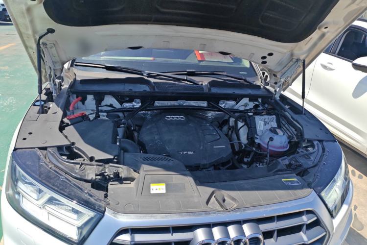 Used Audi Q5L 2020 Updated 40 TFSI Prestige Fashion Edition Engine Bay