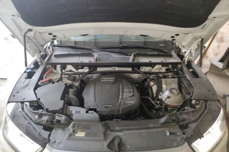 Used Audi Q5L 2020 45 TFSI Prestige Fashion Model Engine Bay