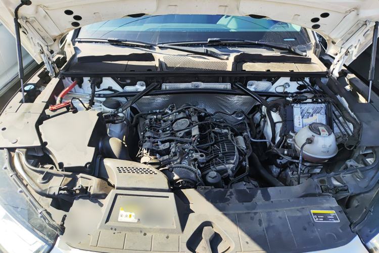 Used Audi Q5L 2020 Updated 40 TFSI Prestige Fashion Edition Engine Bay