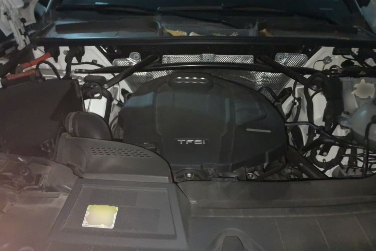 Used Audi Q5L 2020 Updated 40 TFSI Prestige Fashion Edition Engine Bay