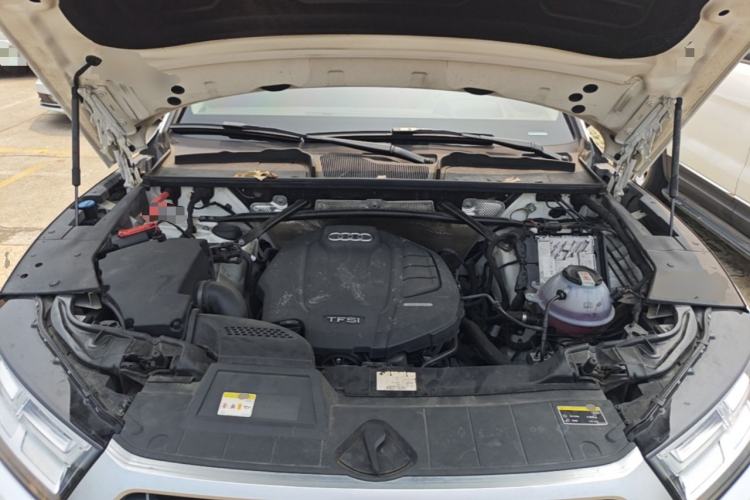Used Audi Q5L 2020 Updated 40 TFSI Prestige Fashion Edition Engine Bay