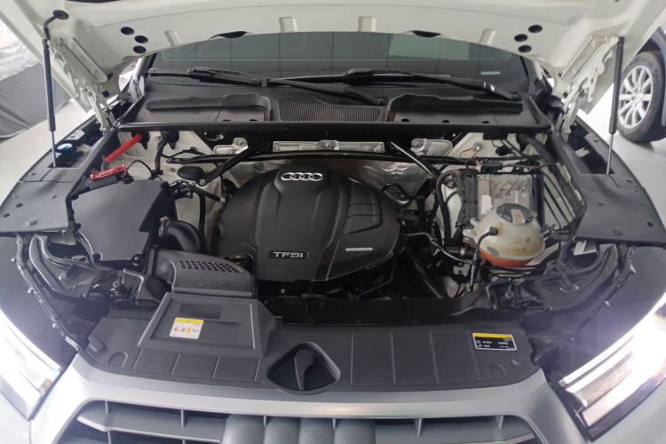 Used Audi Q5L 2020 Revised 40 TFSI Prestige Edition Engine Bay
