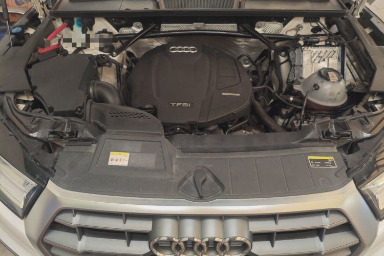 Used Audi Q5L 2020 Updated 40 TFSI Prestige Fashion Edition Engine Bay