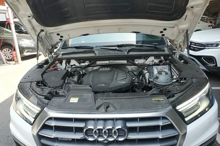 Used Audi Q5L 2020 Revised 40 TFSI Prestige Edition Engine Bay