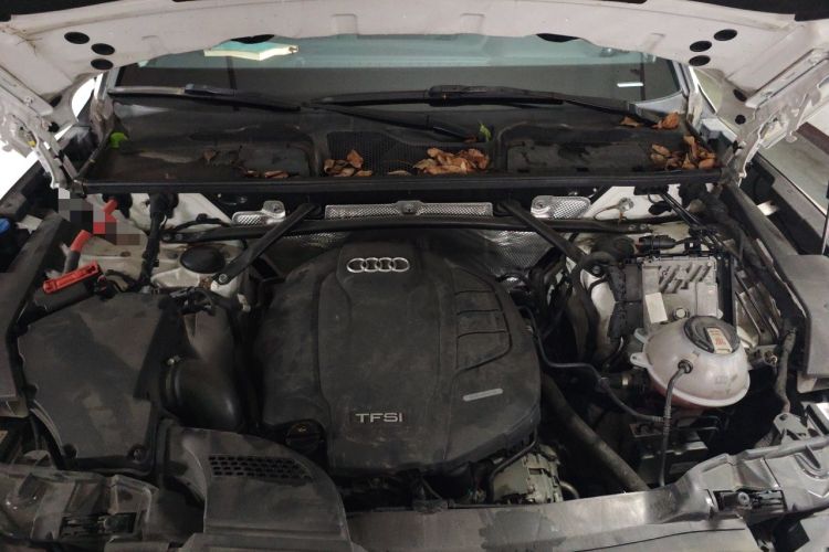 Used Audi Q5L 2020 Updated 40 TFSI Prestige Fashion Edition Engine Bay