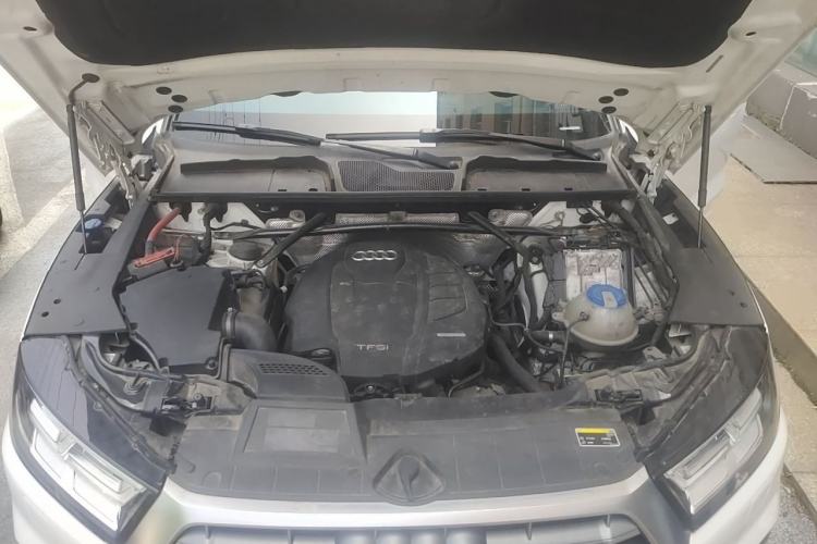 Used Audi Q5L 2020 Revised 40 TFSI Prestige Edition Engine Bay
