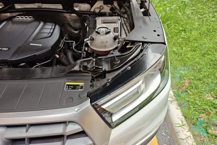 Used Audi Q5L 2020 40 TFSI Prestige Edition Engine Bay Left