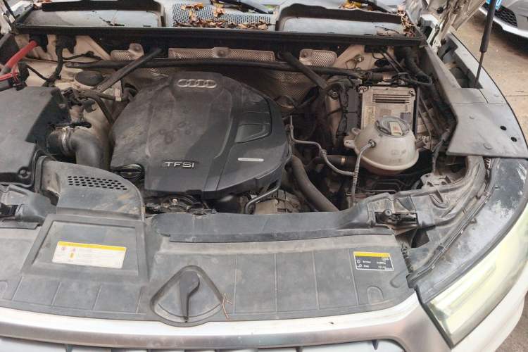 Used Audi Q5L 2020 40 TFSI Prestige Edition Engine Bay Left