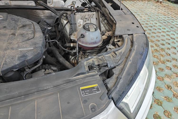 Used Audi Q5L 2020 45 TFSI Prestige Fashion Model Engine Bay Left