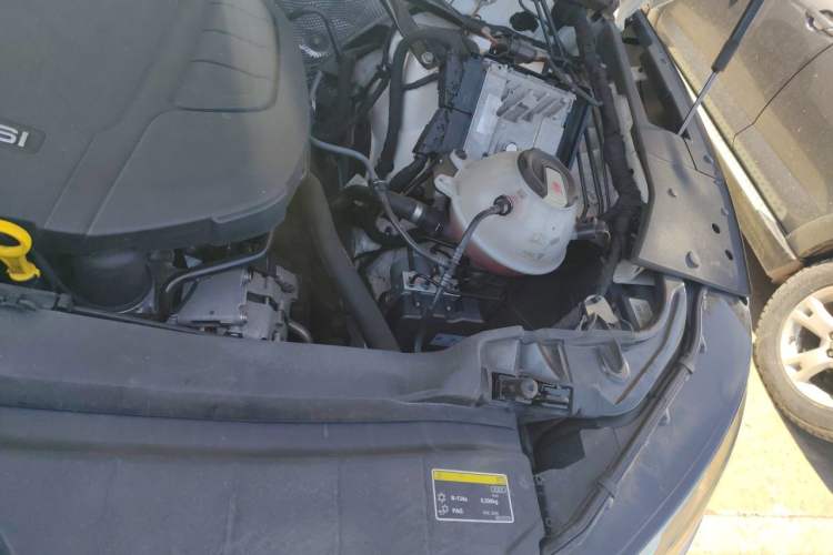 Used Audi Q5L 2020 45 TFSI Prestige Fashion Model Engine Bay Left