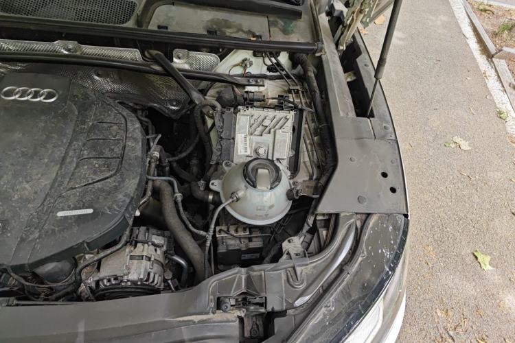 Used Audi Q5L 2020 45 TFSI Prestige Fashion Model Engine Bay Left
