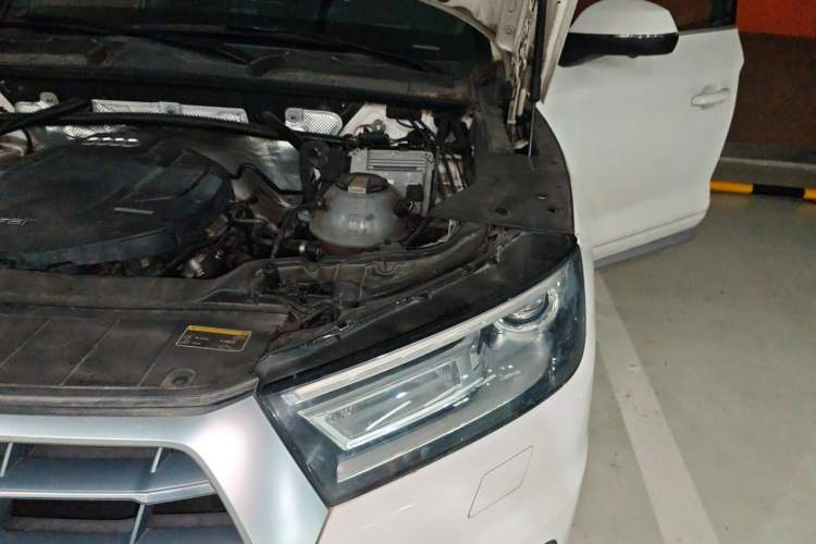 Used Audi Q5L 2020 40 TFSI Prestige Edition Engine Bay Left