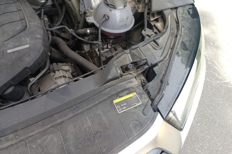 Used Audi Q5L 2020 Updated 40 TFSI Prestige Fashion Edition Engine Bay Left