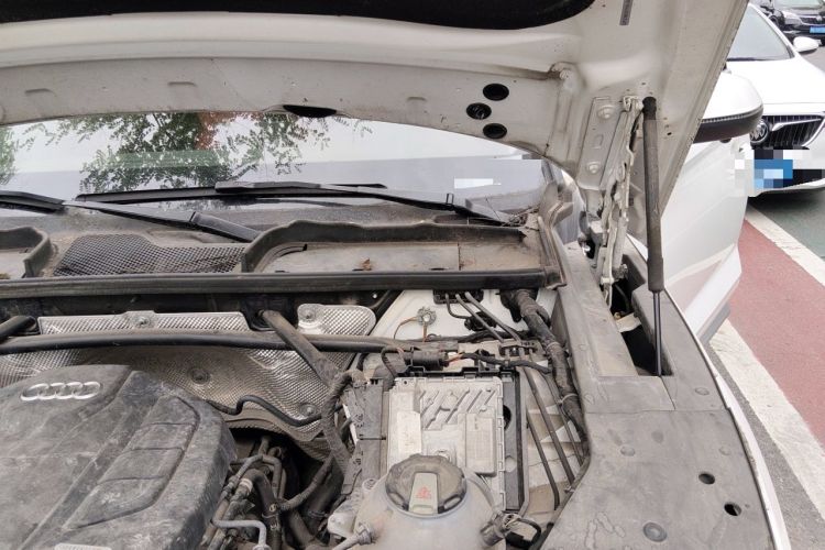 Used Audi Q5L 2020 40 TFSI Prestige Edition Engine Bay Left