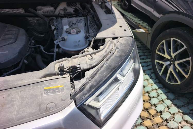 Used Audi Q5L 2020 Updated 40 TFSI Prestige Fashion Edition Engine Bay Left