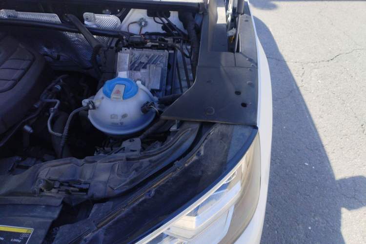 Used Audi Q5L 2020 45 TFSI Prestige Fashion Model Engine Bay Left