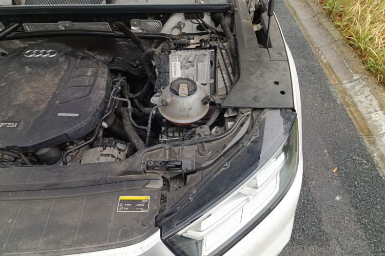 Used Audi Q5L 2020 45 TFSI Prestige Fashion Model Engine Bay Left