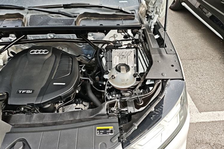 Used Audi Q5L 2020 45 TFSI Prestige Fashion Model Engine Bay Left