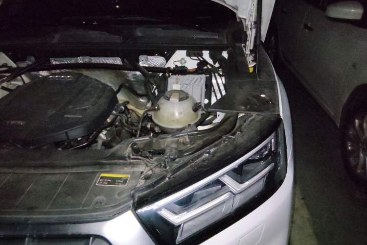 Used Audi Q5L 2020 45 TFSI Prestige Fashion Model Engine Bay Left