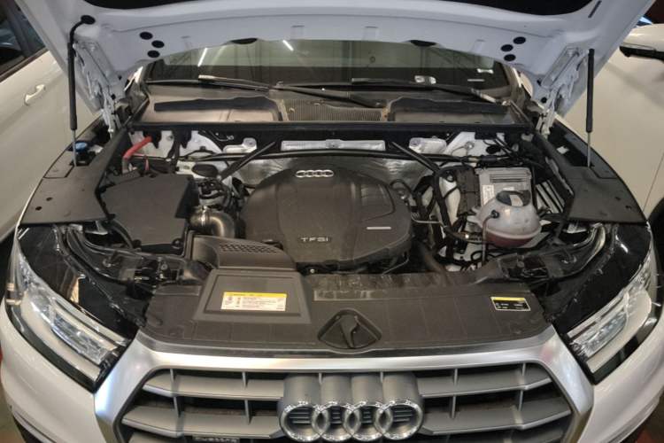Used Audi Q5L 2020 40 TFSI Prestige Edition Engine Bay