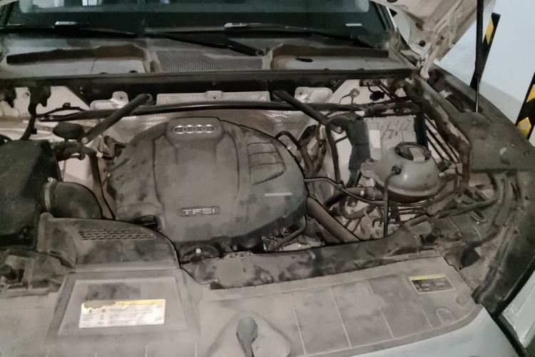Used Audi Q5L 2020 45 TFSI Prestige Fashion Model Engine Bay