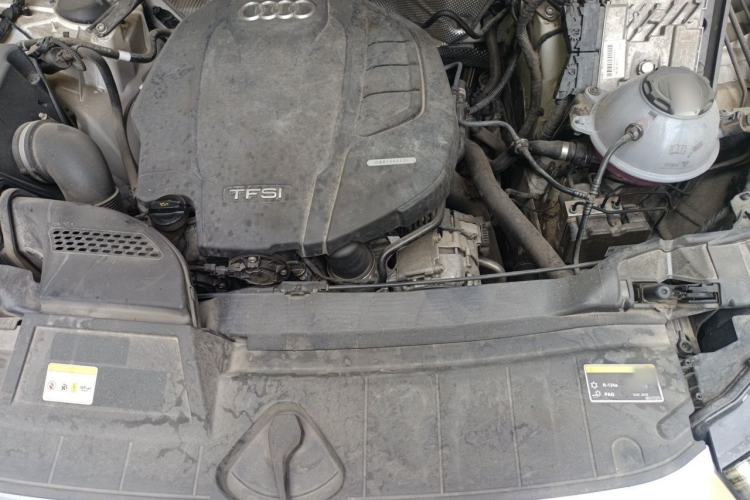 Used Audi Q5L 2020 Updated 40 TFSI Prestige Fashion Edition Engine Bay