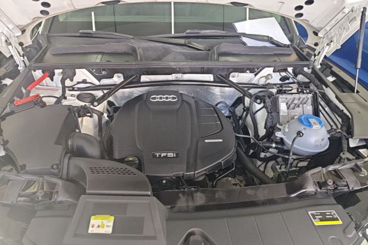 Used Audi Q5L 2020 Updated 40 TFSI Prestige Fashion Edition Engine Bay